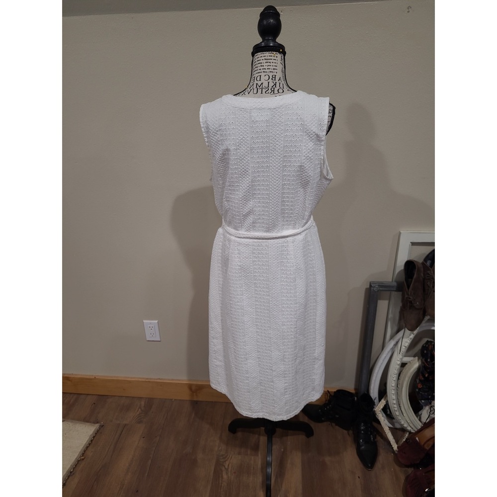 Liz Claiborne White Eyelet belted Shift dress Women SZ L pockets Beachy Vacation - Picture 5 of 12